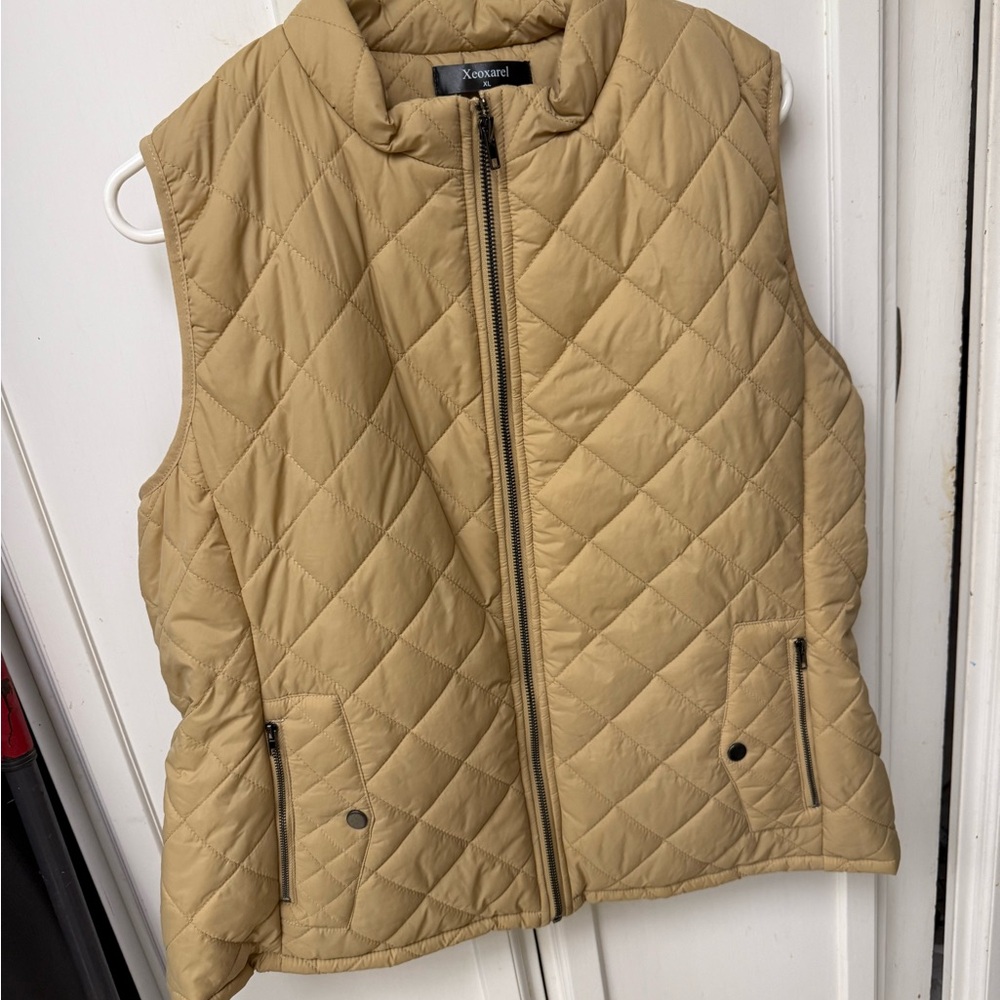 Kenneth Cole Women's Tan Quilted Vest